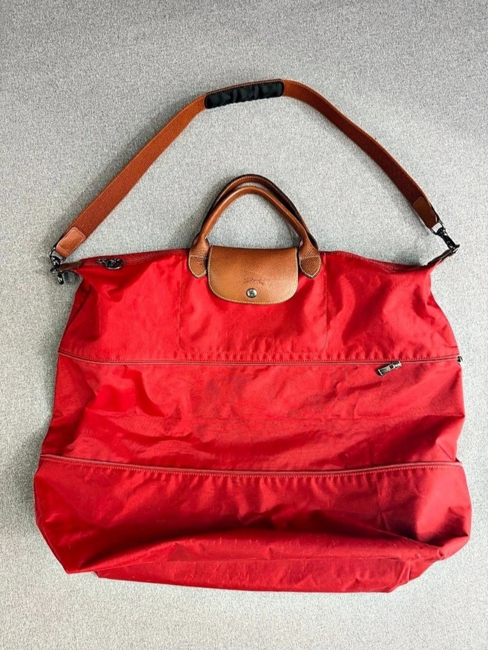 Longchamp Le Pliage Expandable Large Travel Duffle in Red - Picture 4 of 16